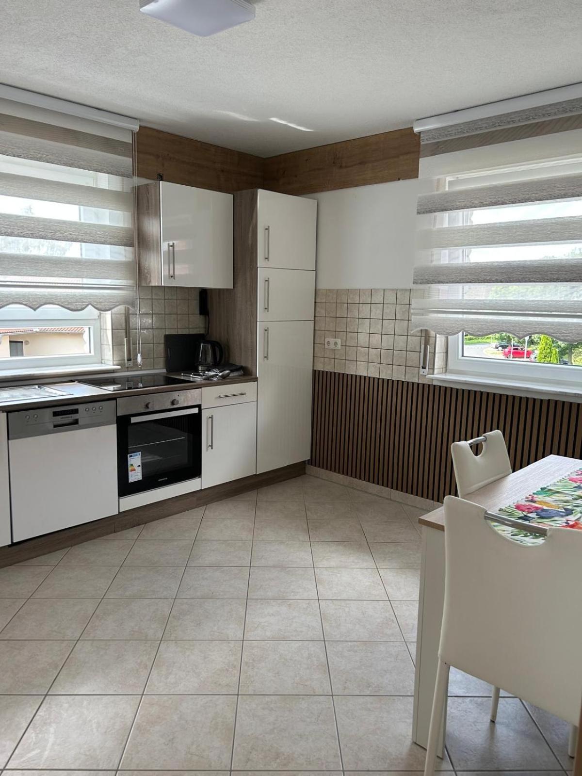 Appartement Kassel Lohfelden Monteur Und Family Qualitat Schmidt Ll Extérieur photo