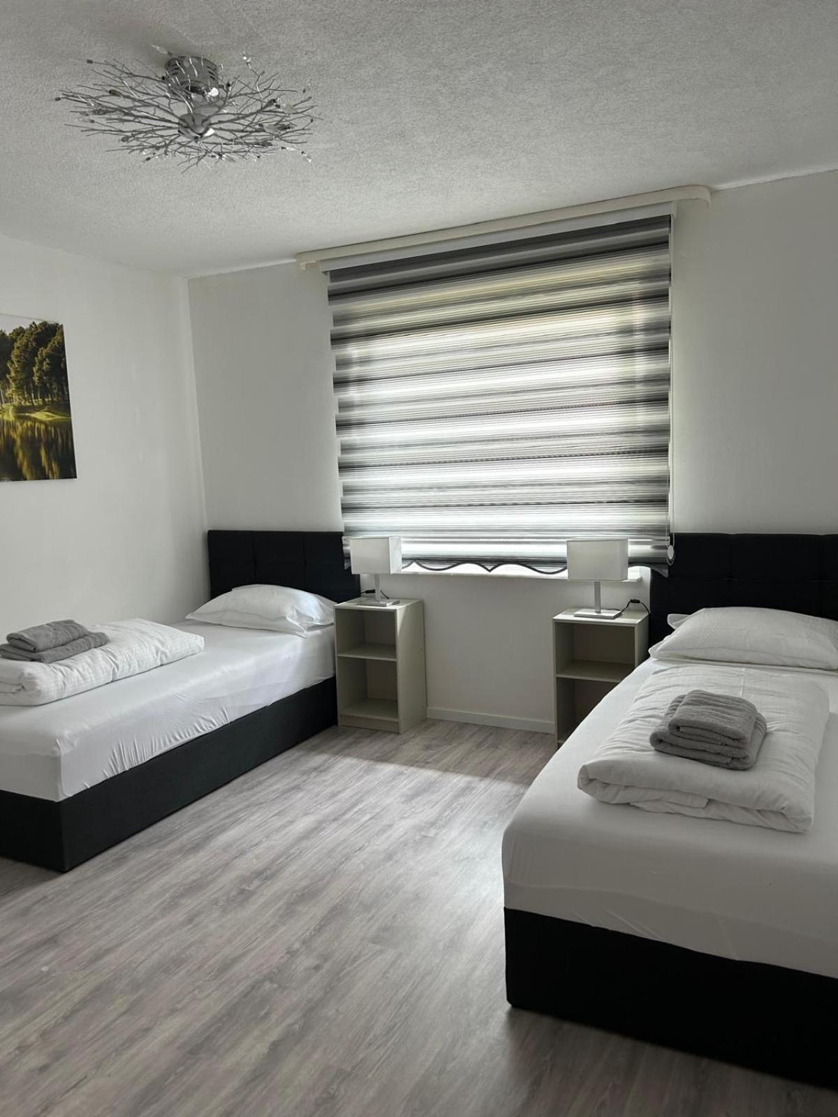 Appartement Kassel Lohfelden Monteur Und Family Qualitat Schmidt Ll Extérieur photo